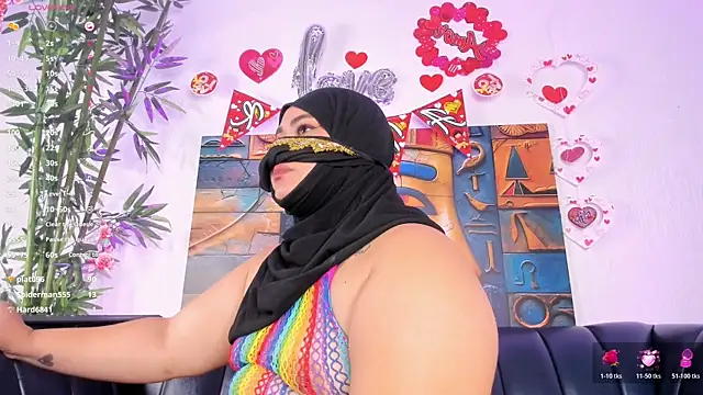 samanee_konn (F young) - Kissing the camera 💋📸