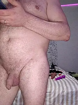 lokomotivvv0707 - Lokomotivvv0707's free webcam