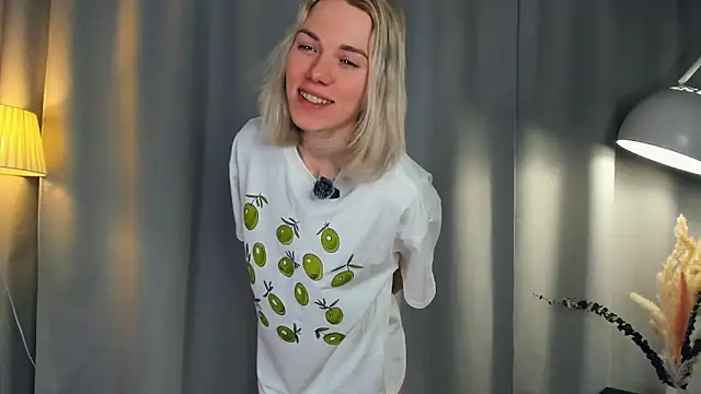 dianehonnette - DianeHonnette's free webcam