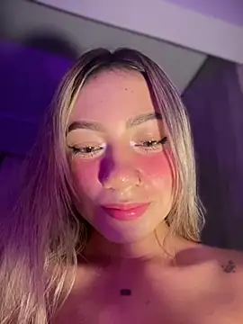 Webcam Model (Dulce_Sofi_)  is live.Free join now!