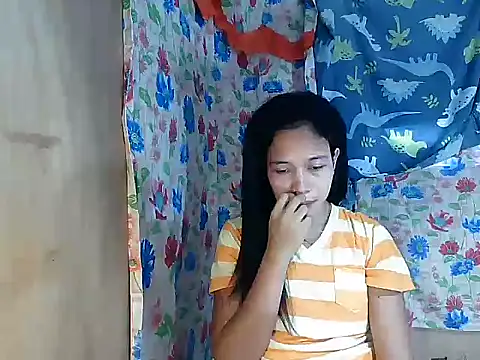 PinaySkinnyGirl live sex cam