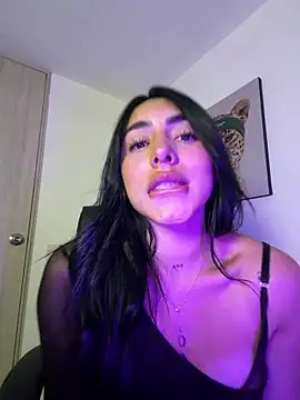 Webcam Model (isabella_jade)  is live.Free join now!