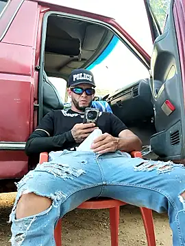 PIGHIGHDIRTY_p0's live cam