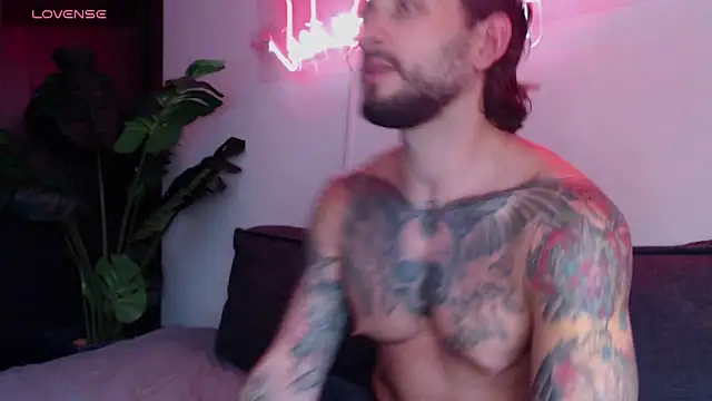 marco_allison43 - Marco_allison43's free webcam - UK Sex Cams