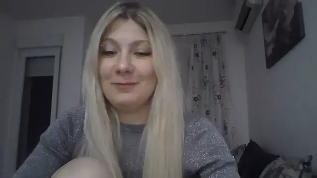 foxy_bright - Foxy_Bright's free webcam - UK Sex Cams