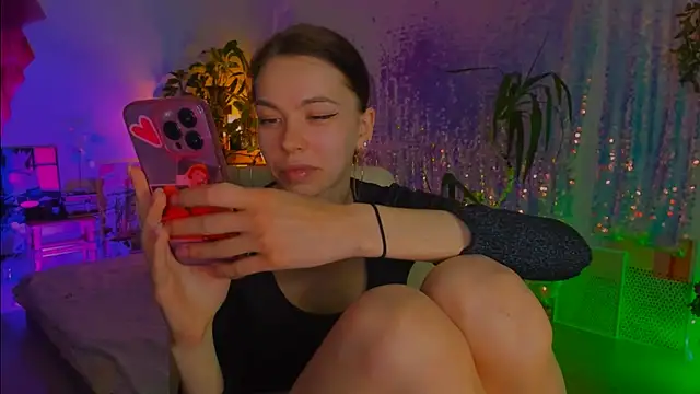 poli__ - Poli__'s free webcam - UK Sex Cams