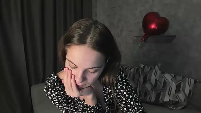 kristinaloison - KristinaLoison's free webcam