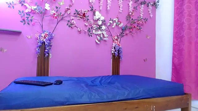 analintimacy18 - Analintimacy18's free webcam