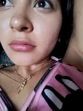 Webcam Model (Soymaia)  is live.Free join now!