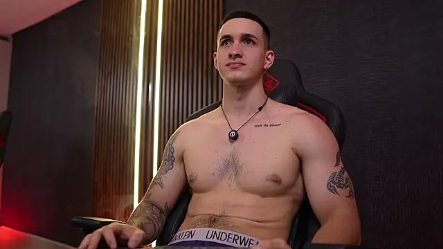 jacksonolsenn (M twink) - cum shot