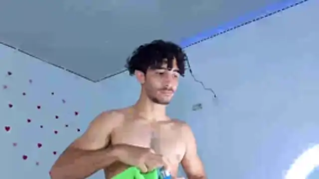 caius_fox (M young) - full naked + oil in my body