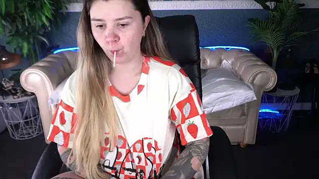 amellymilly - AmellyMilly's free webcam - UK Sex Cams