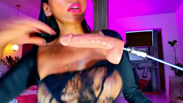 SQUIRT4UMEGAN live sex cam