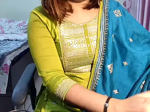 avnii_09 (F young) - Spank On Ass 10xxx🍑✨