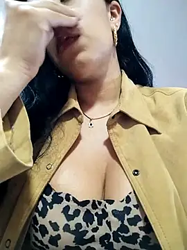 luianna - Luianna's free webcam