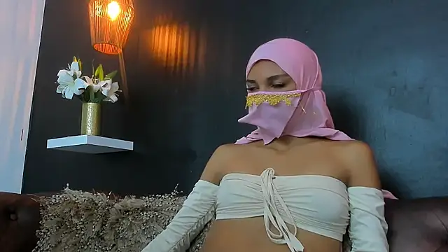 natashax_ (F teen) - fingers asshole