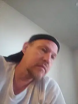 yourmasterisbored - YourMasterisBored's free webcam - UK Sex Cams