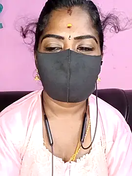 Webcam Model (tamilammukuttyy)  is live.Free join now!