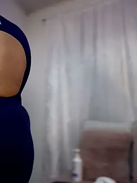 Webcam Model (Natural_BIGASS_Nina)  is live.Free join now!