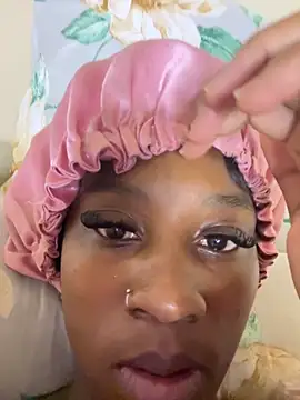 sirah1 (F teen) - please help me pay for my american visa