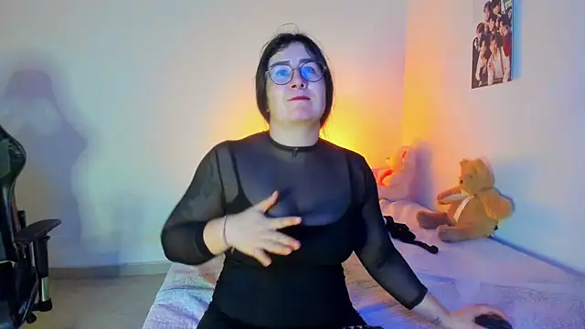 susan_foxx - Susan_Foxx's free webcam - UK Sex Cams