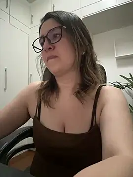 amooraaamoon - Amooraaamoon's free webcam