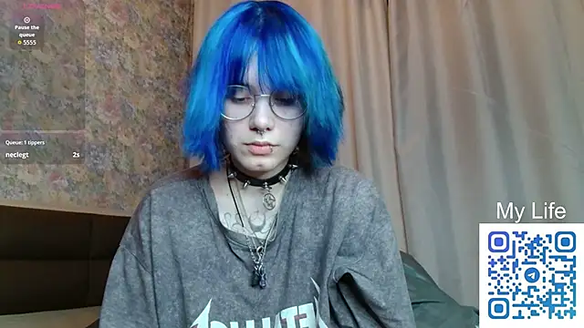 kellepourier - KellePourier's free webcam