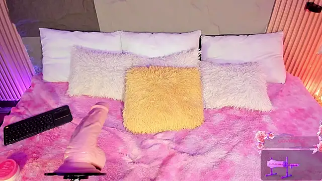 emmayourgirl - Emmayourgirl's free webcam