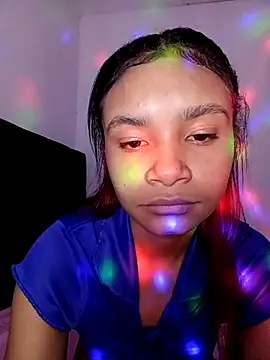 Webcam Model (liz7skinny) is live