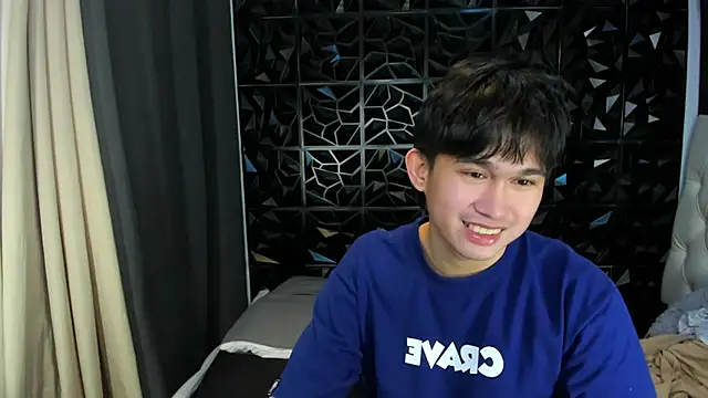 davincihugecock - Davincihugecock's free webcam - UK Sex Cams