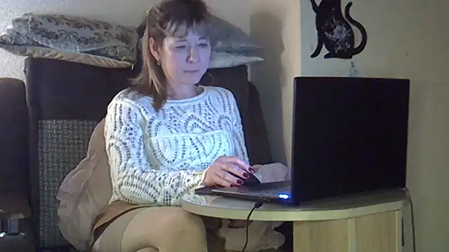 EllaJohnsonX live sex cam