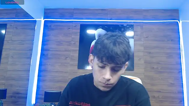 DraxBlade09's live cam