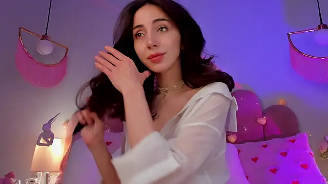 elsayoung (F young) - play with boobs under a shirt 🍒