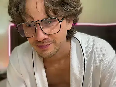 mcklister_kinky_feets