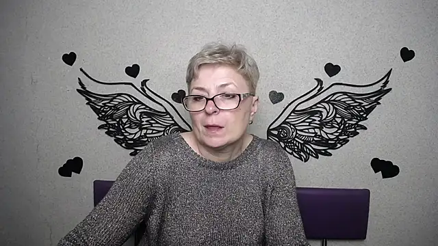 EmiliaGree live sex cam