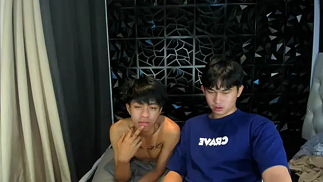 davincihugecock live sex cam