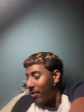 Axel_black10's live cam