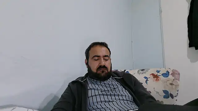 mio_jaks (Ask my age) - Does anyone want sperm? :wanker: