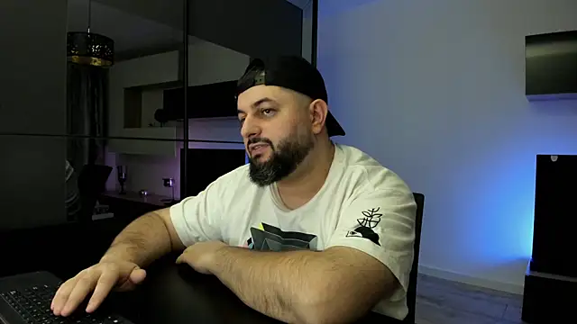 DravenPeak live sex cam