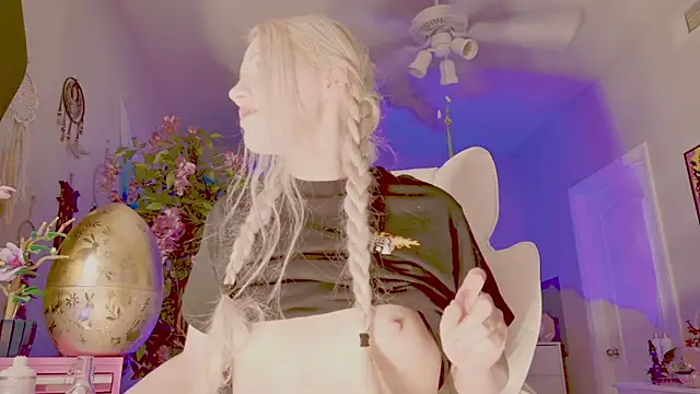 talulaa - Talulaa's free webcam - UK Sex Cams