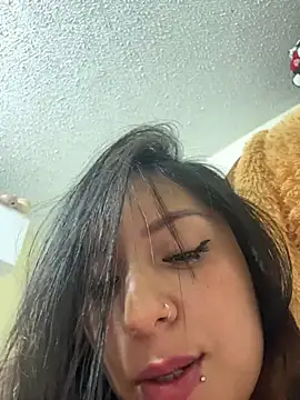 Webcam Model (Melii_1)  is live.Free join now!