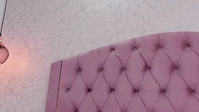 saraa_joness_ - Saraa_joness_'s free webcam - UK Sex Cams