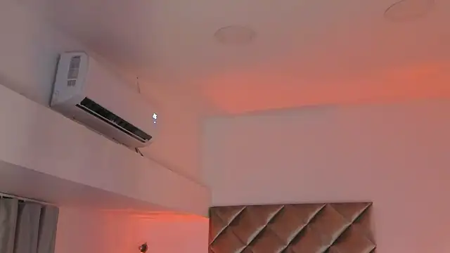 malaia_hills (F young) - 💗FINGERING PUSSY + DOMI IN CLIT💗