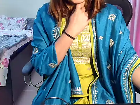 avnii_09 (F young) - tum ho toh phr or ky chaiye...💋😘💕@sm1