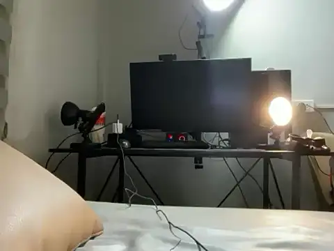 isabella_chasex (T teen) - let me feel ur loveee