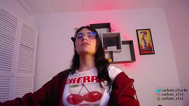 selene_cutie (T young) - Make the new girl happy ✨🌻