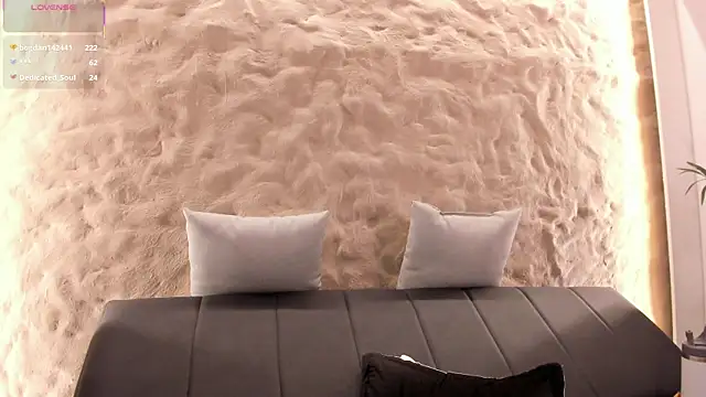 Preview of naomy_gyal