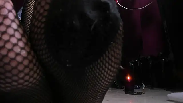 megoddessara - MeGoddesSara's free webcam