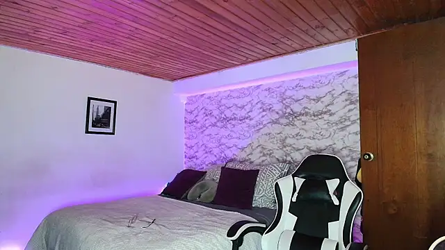 camila_iroose - Camila_IRoose's free webcam