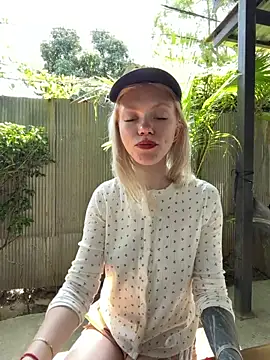 jane-booblegum - Jane-booblegum's free webcam - UK Sex Cams